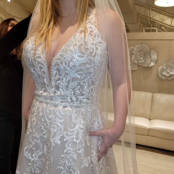 STYLE #2041 Mori Lee Parthenia Wedding Dress size 14 with Veil - Picture 4 of 8